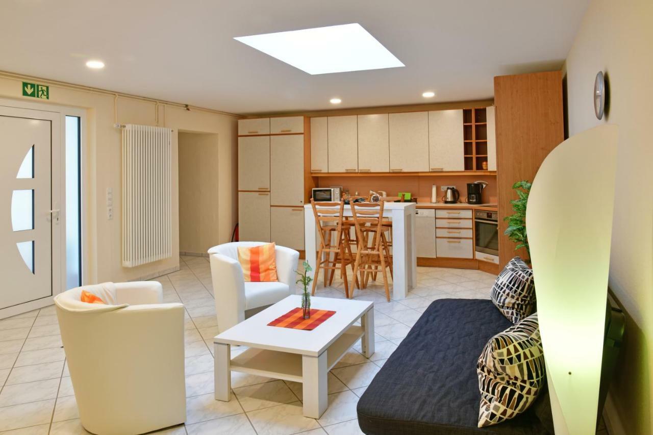 Annis Wohnschloesschen Apartment Mainhausen Bagian luar foto