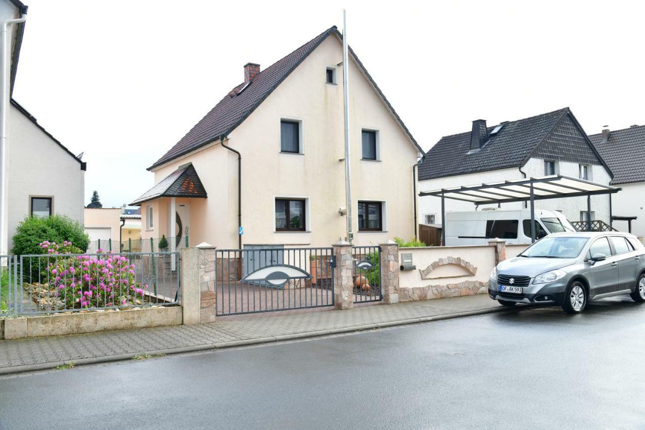 Annis Wohnschloesschen Apartment Mainhausen Bagian luar foto