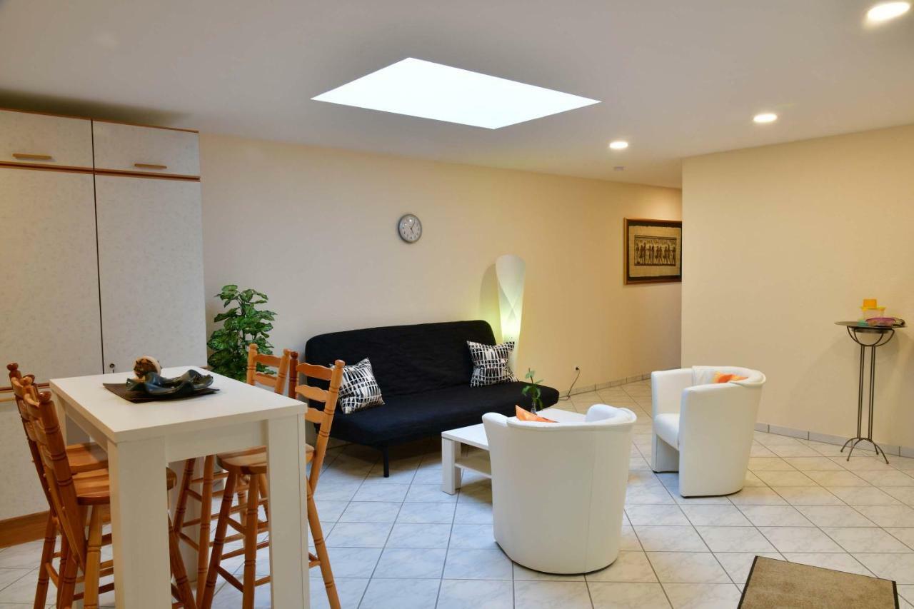 Annis Wohnschloesschen Apartment Mainhausen Bagian luar foto