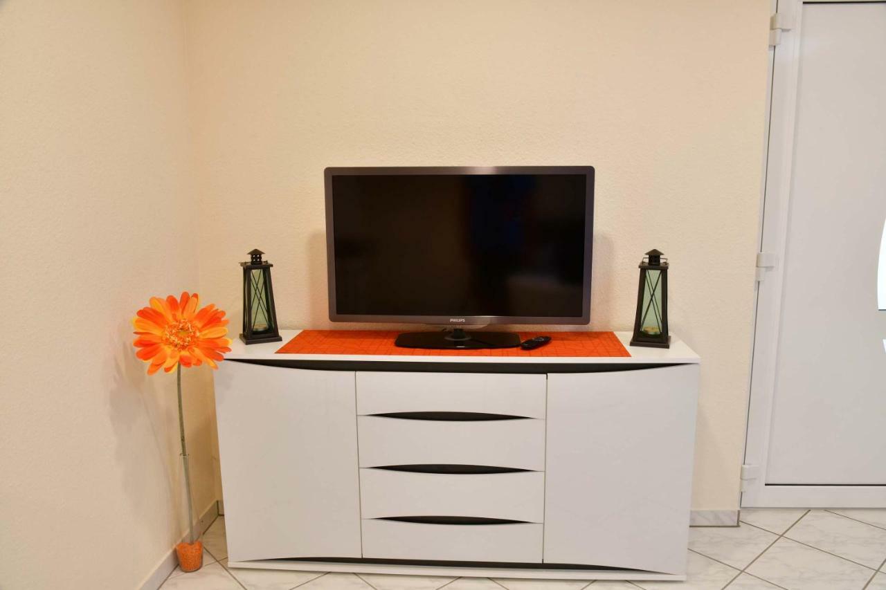Annis Wohnschloesschen Apartment Mainhausen Bagian luar foto